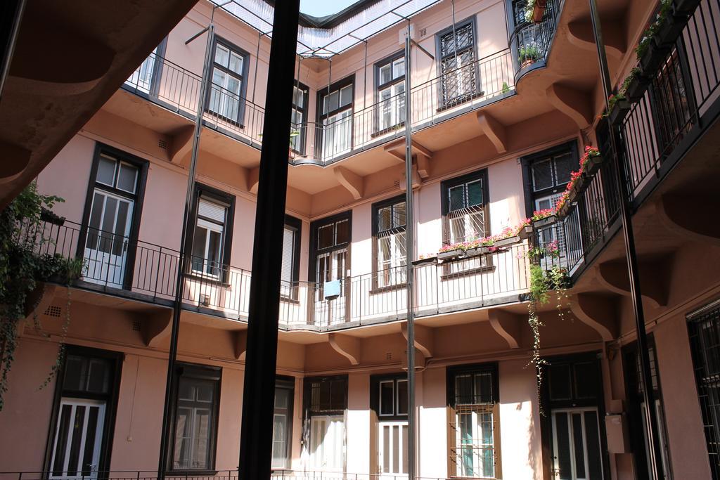 Capital Guesthouse Budapeşte Dış mekan fotoğraf